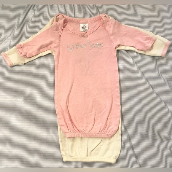 Bundle lot of 7 PREEMIE baby girl gowns Touched by Nature Organic Cotton &Gerber - Picture 6 of 6